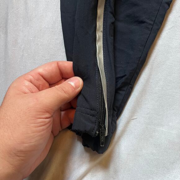 U.S. Navy PT Running Pants Men’s Size Medium Regular Blue Reflective Trousers - Picture 4 of 7